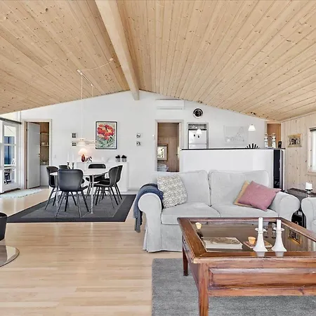 Lk1810-lokken-odavej-67 Feriehus Løkken